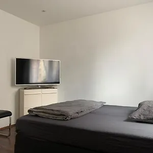 Apartment At-apartments - Zentral In Hannover-mitte -, Hannover